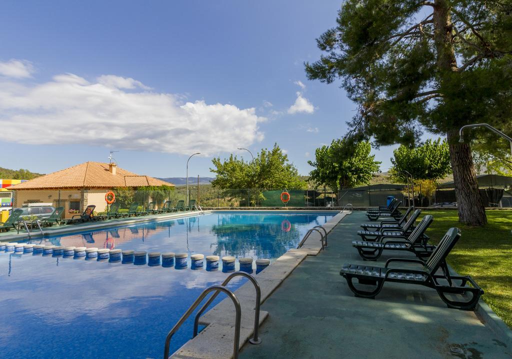 Camping-Bungalows Altomira Navajas Luaran gambar